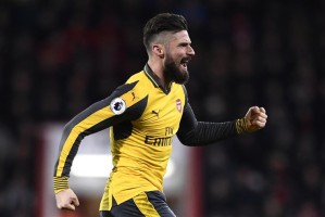  阿森纳门将低级失误，伯恩茅斯补时扳平抢关键一分  