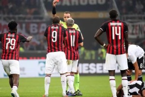  拉齐奥争议红牌引发赛后主帅激烈抗议  